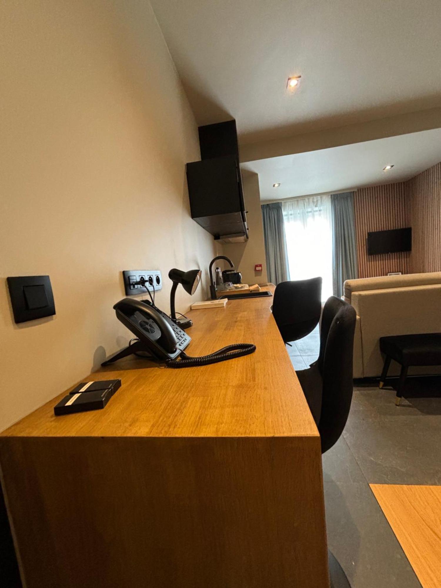 Hotel Mezza Notte Ronse Eksteriør billede